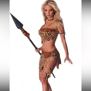 Jane Cave Woman Halloween Costume Free Accessories